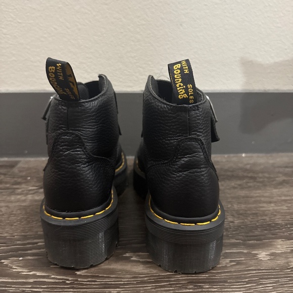 Devon Heart Leather Platform Doc Martens - Picture 3 of 4